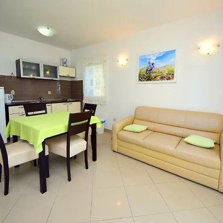 Apartment Marija-6 *